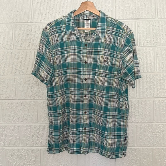 Patagonia men’s Puckerware Shirt SEERSUCKER BLEND BUTTON DOWN SIZE Large - Picture 1 of 10